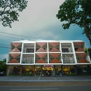 Royalton Residency Hotel Mundakayam