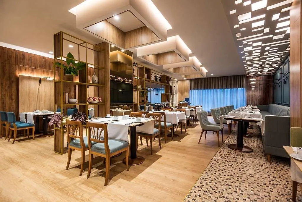 Hotel NH Collection Royal WTC Bogotá