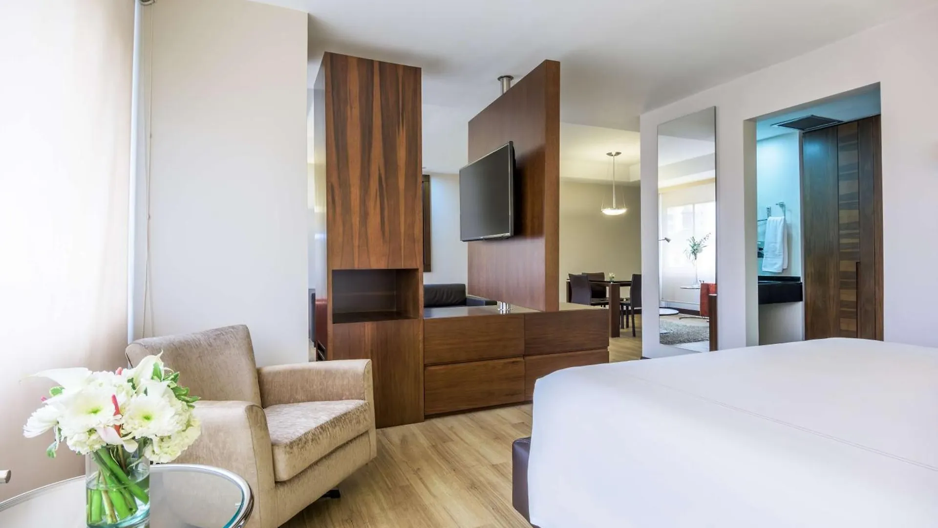 Nh Collection Bogota Wtc Royal Hotel 5*,